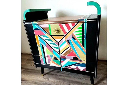 Redesign by Erika - Kézzel festett egyedi bútorok